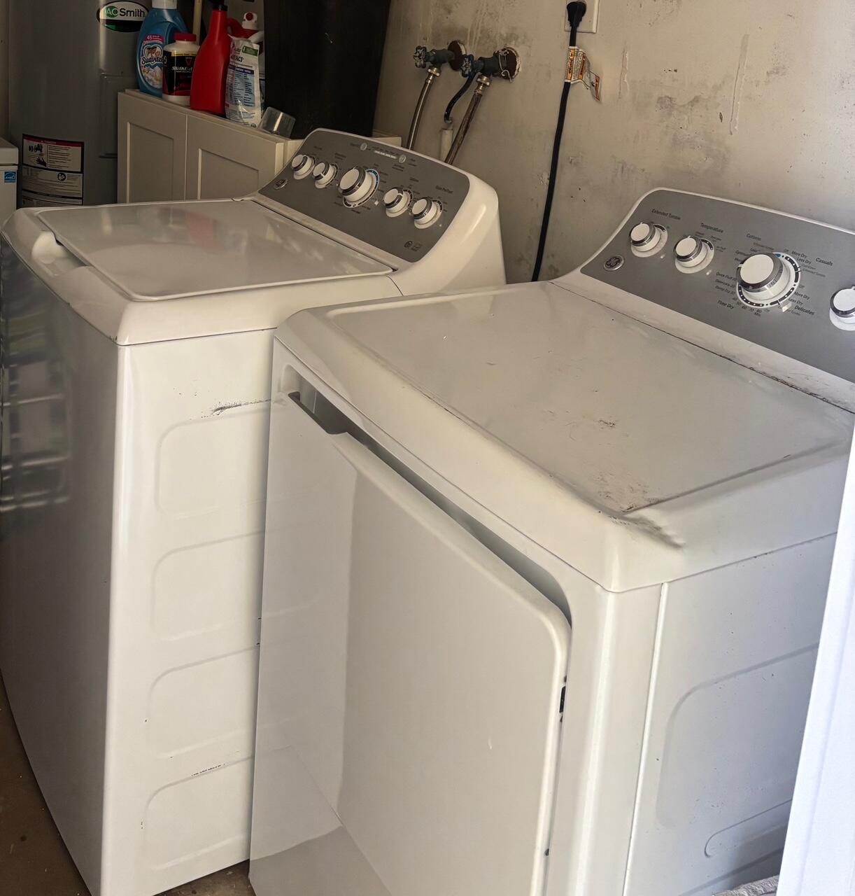 MARINA LAKE CONDO - Residential Lease