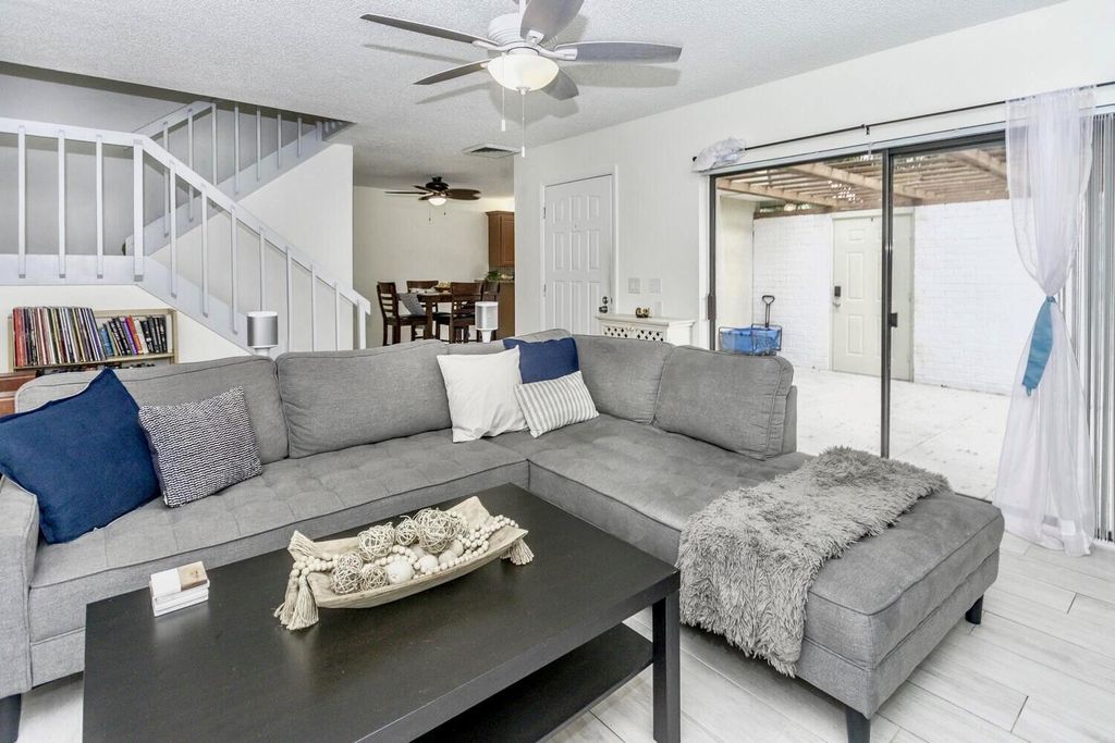 Photo of 1202 12th Terrace, Palm Beach Gardens, FL 33418 (MLS # R10942794)