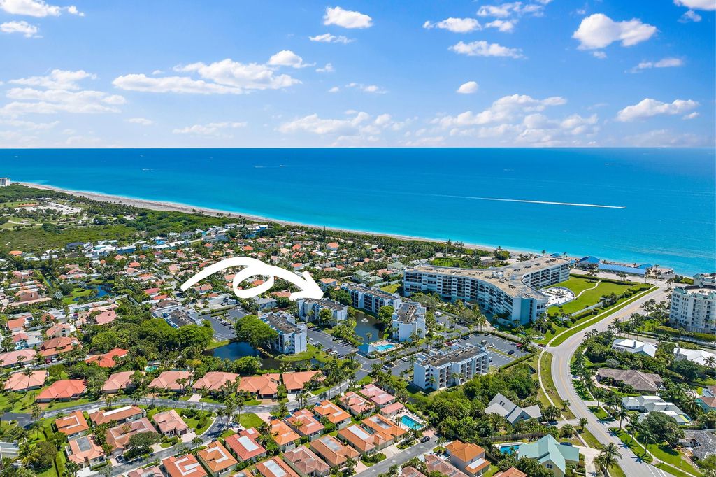 Photo of 1605 S Us Highway 1 #D301, Jupiter, FL 33477 (MLS # R10810389)
