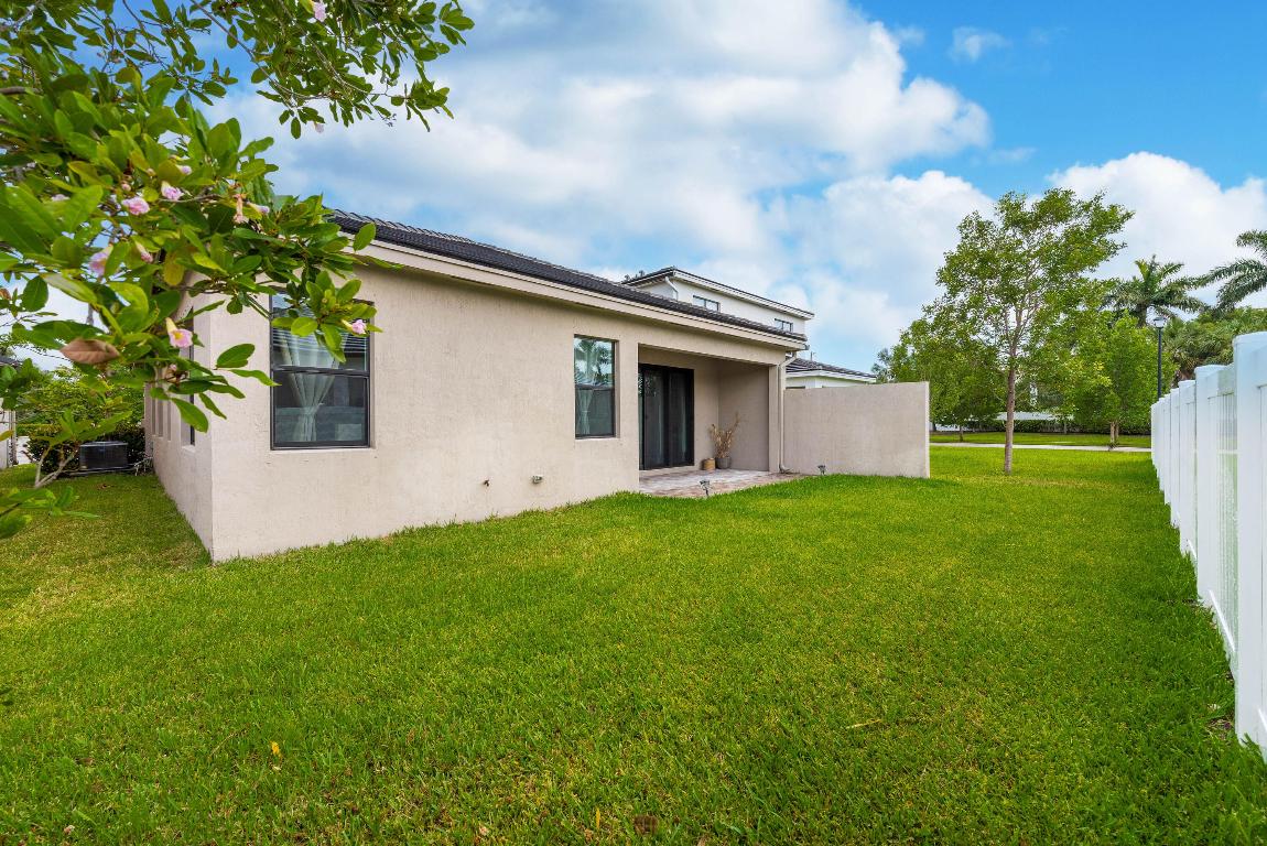 LANTANA FARMS PUD - Residential