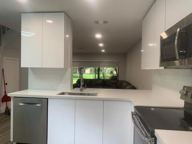 3463 Carambola Cir 3463