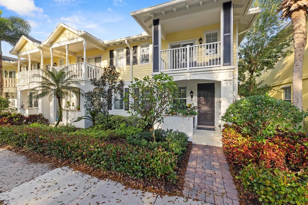 Photo of 3240 W Community Drive Dr, Jupiter, FL 33458 (MLS # R10782901)