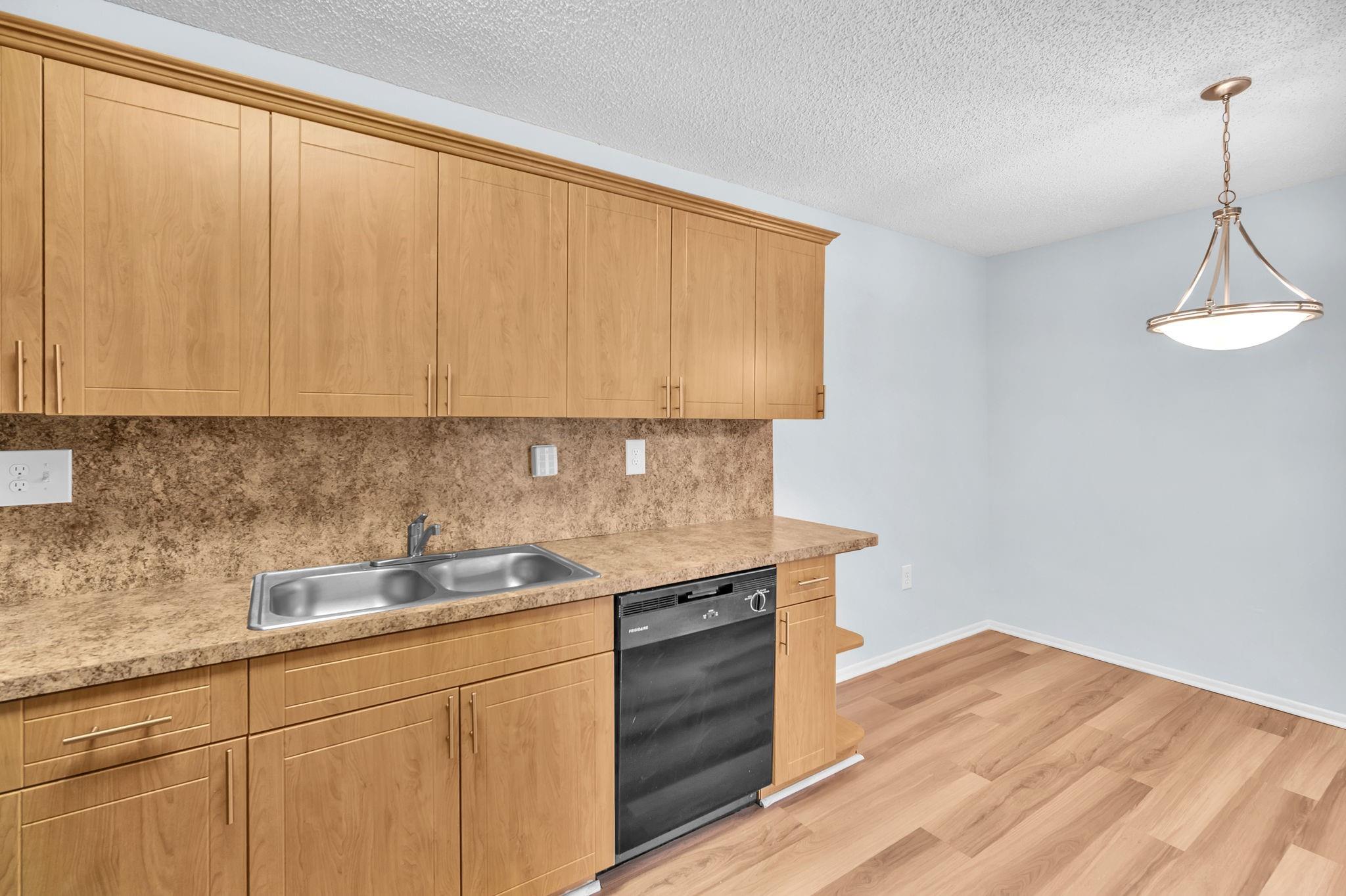 FAIRWAY VIEW - Residential Lease