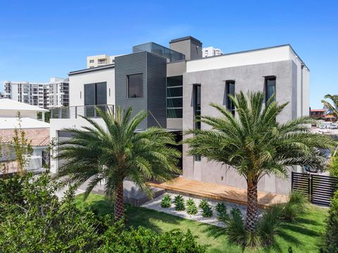 A home in Lauderdale By The Sea