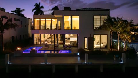 A home in Lauderdale By The Sea