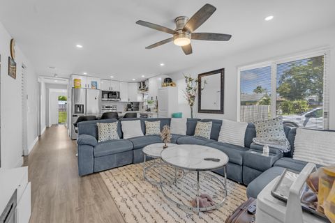 Photo of 621 NW 15th Avenue, Pompano Beach, FL 33069 (MLS # B26018666)