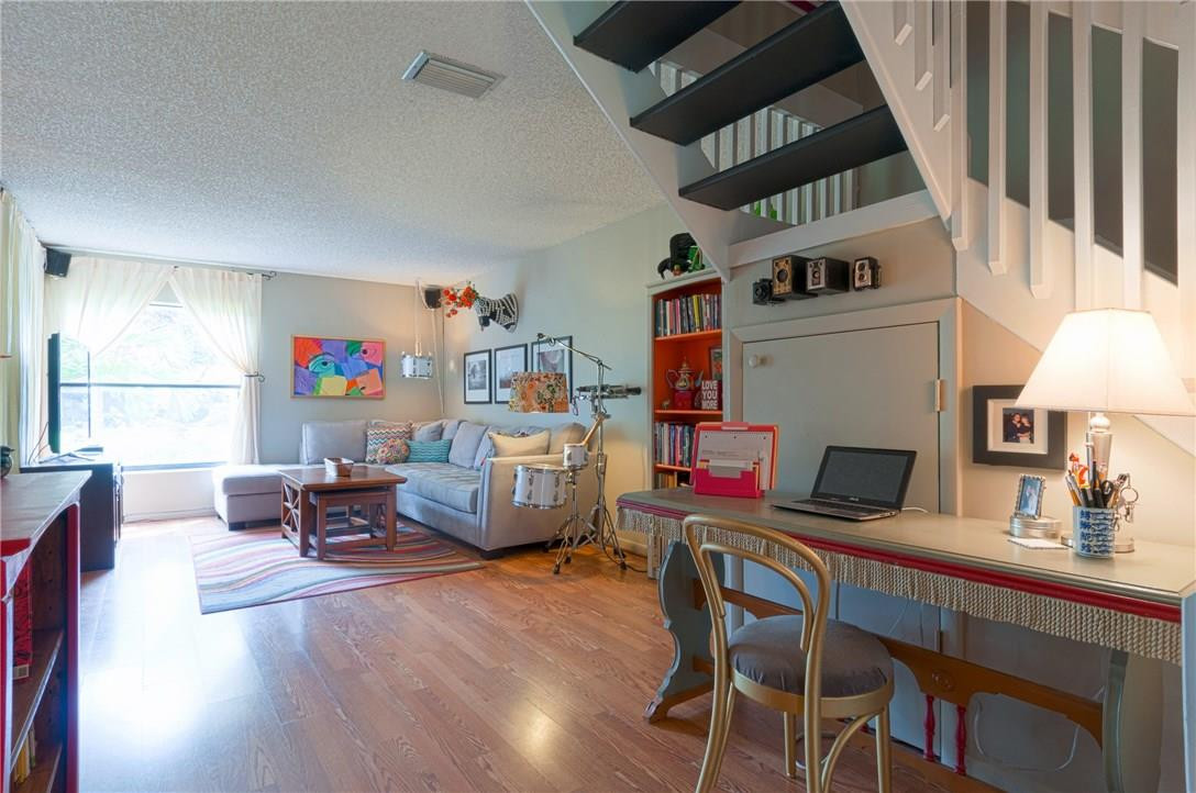 Golden Raintree III - Residential