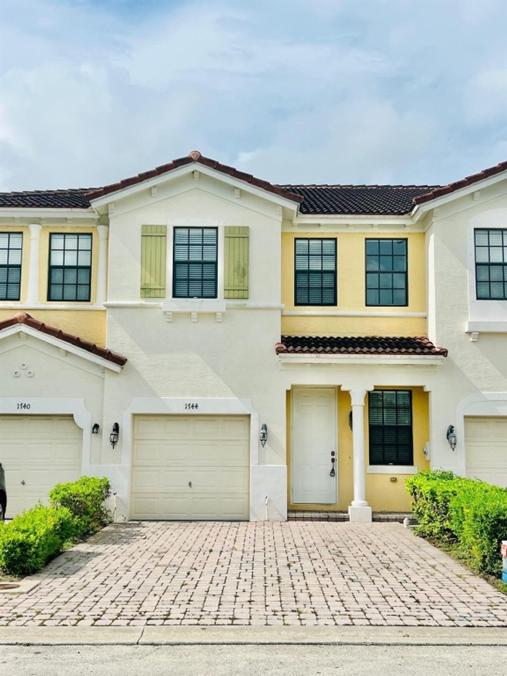 Photo of 1744 SW Via Rossa, Port Saint Lucie, FL 34953 (MLS # F10448684)