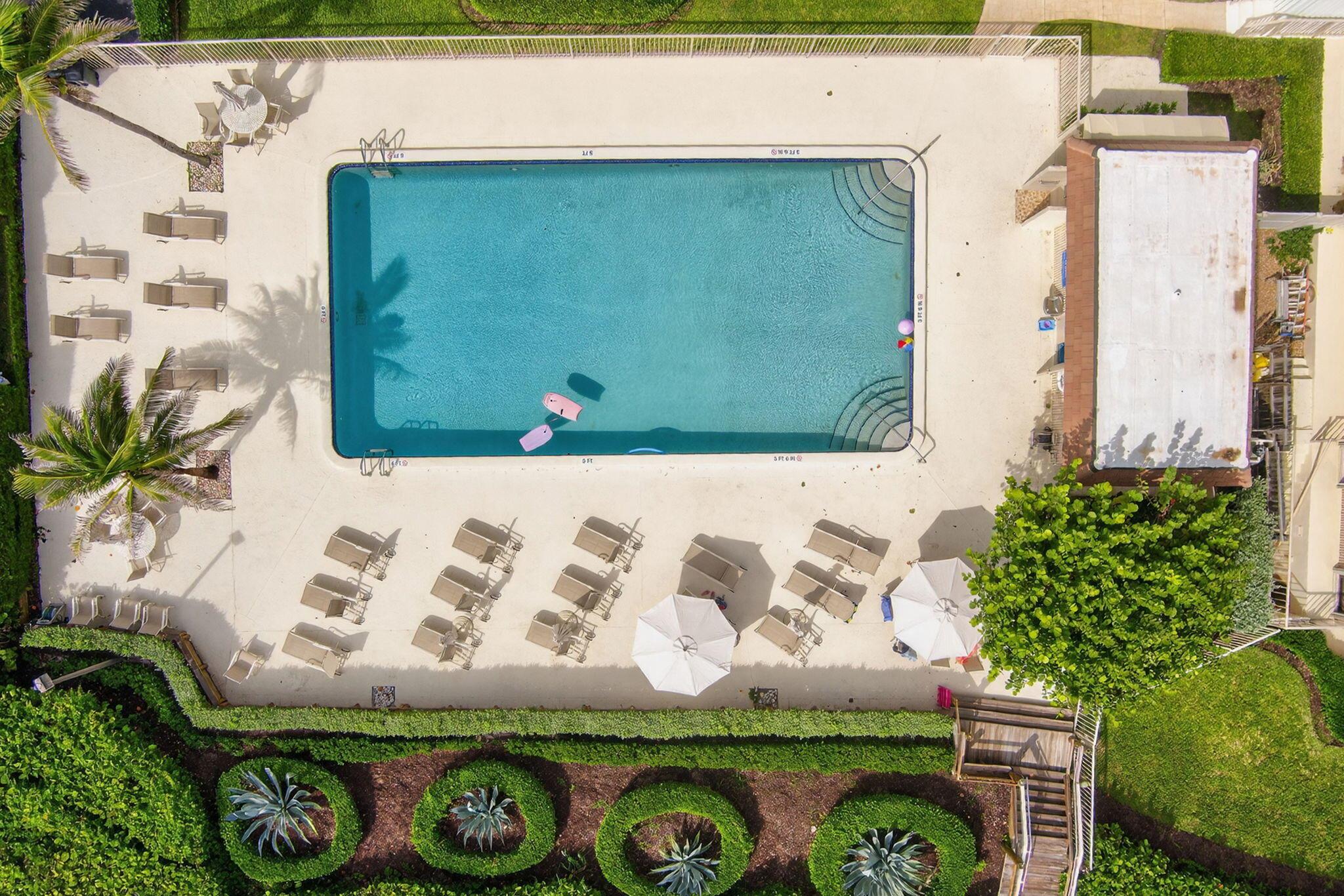 THIRTY TWO HUNDRED CONDO - Residential