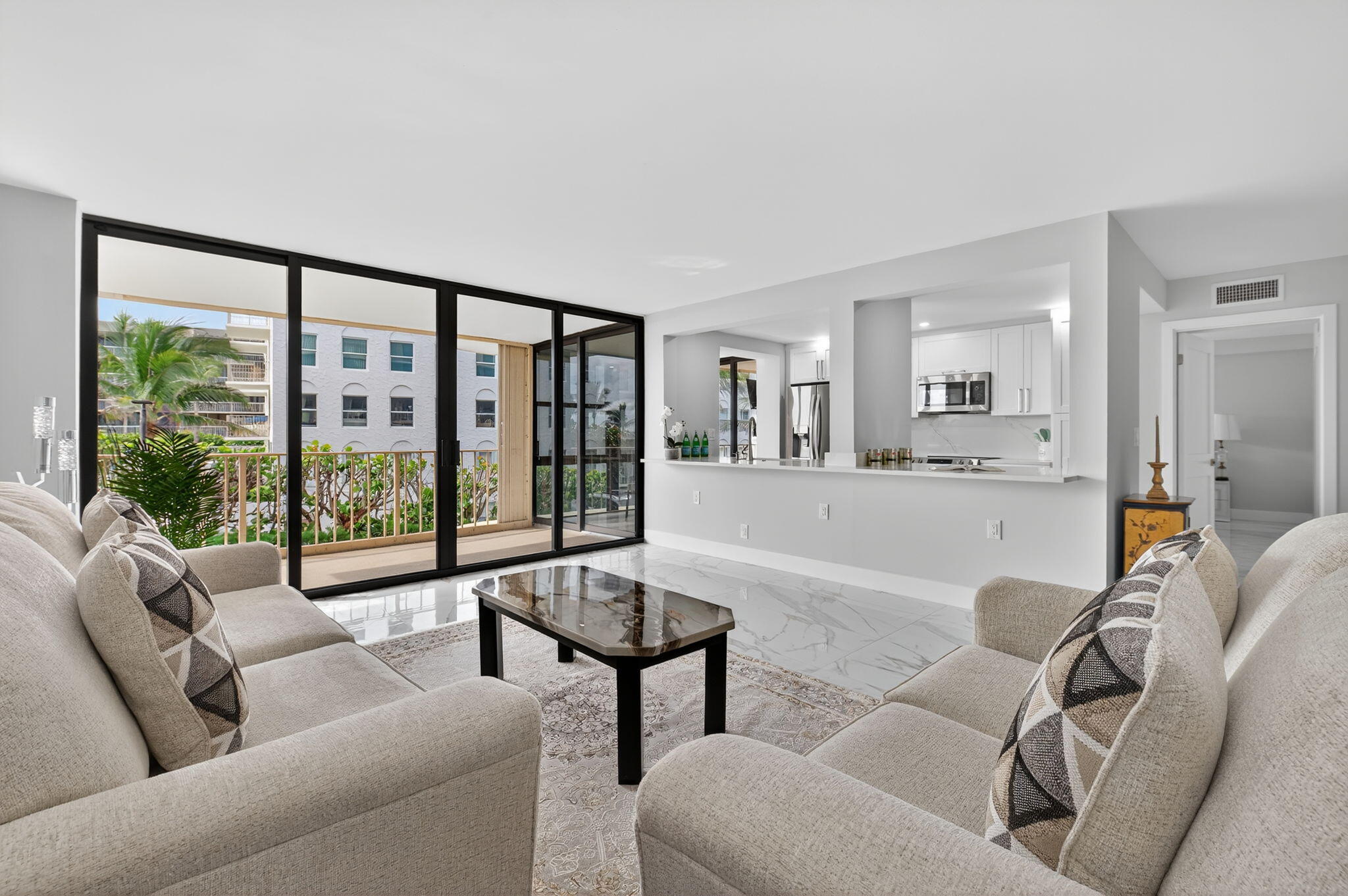 THIRTY TWO HUNDRED CONDO - Residential