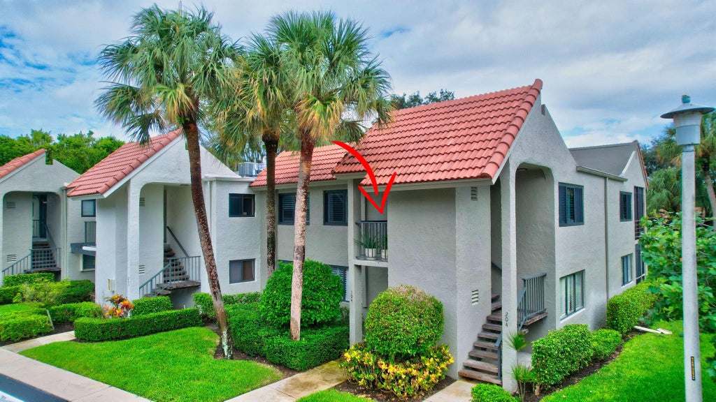 Photo of 5715 Fairway Park Drive #204, Boynton Beach, FL 33437 (MLS # R10924285)