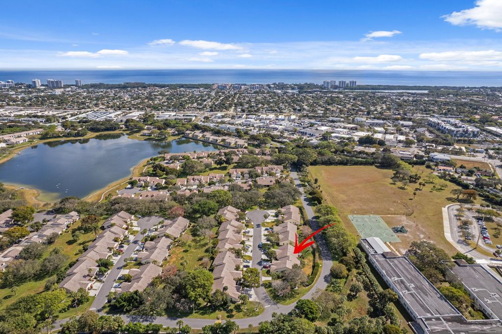 Photo of 418 Cottonwood Place, Boca Raton, FL 33431 (MLS # R11163088)