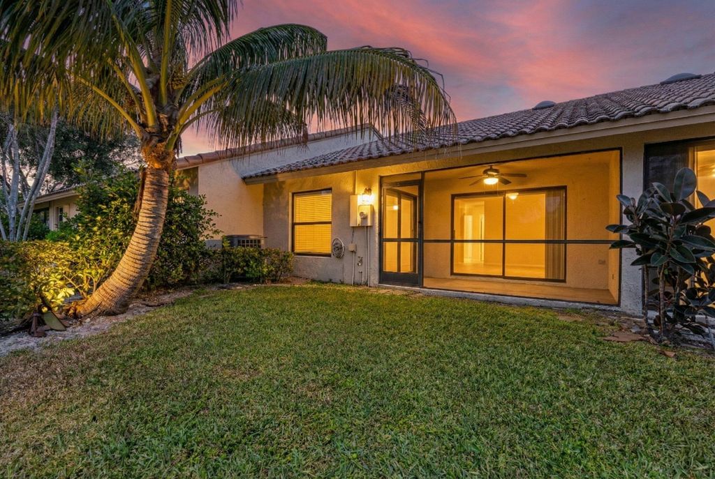 Photo of 418 Cottonwood Place, Boca Raton, FL 33431 (MLS # R11163088)