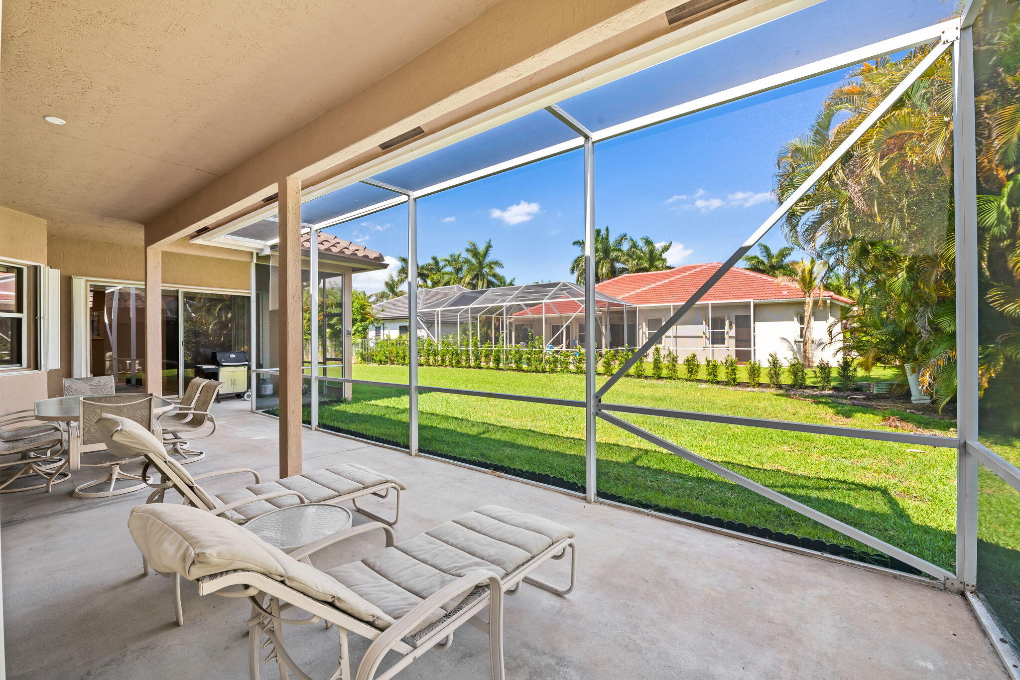 BOCA FALLS THE ESTATES - Residential