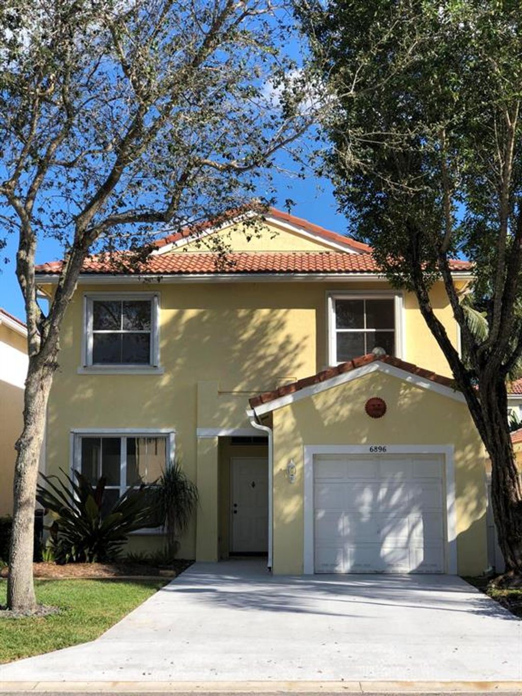 Photo of 6896 Desert Inn Terrace Ter, Lake Worth Beach, FL 33463 (MLS # R10762005)