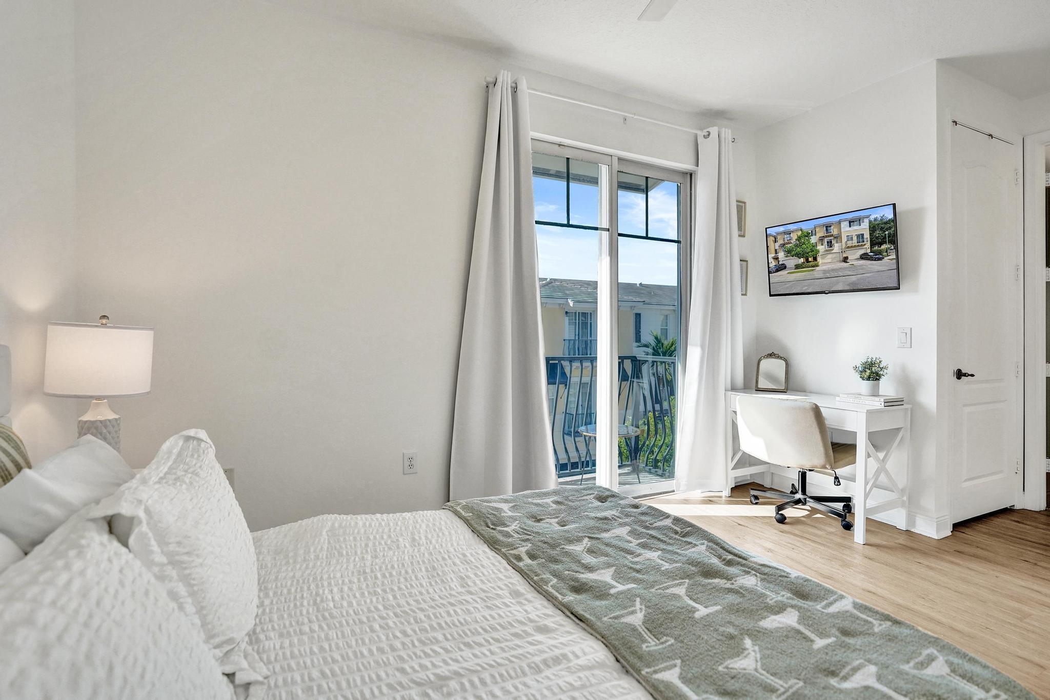 Vistazo at Boca Raton - Residential Lease