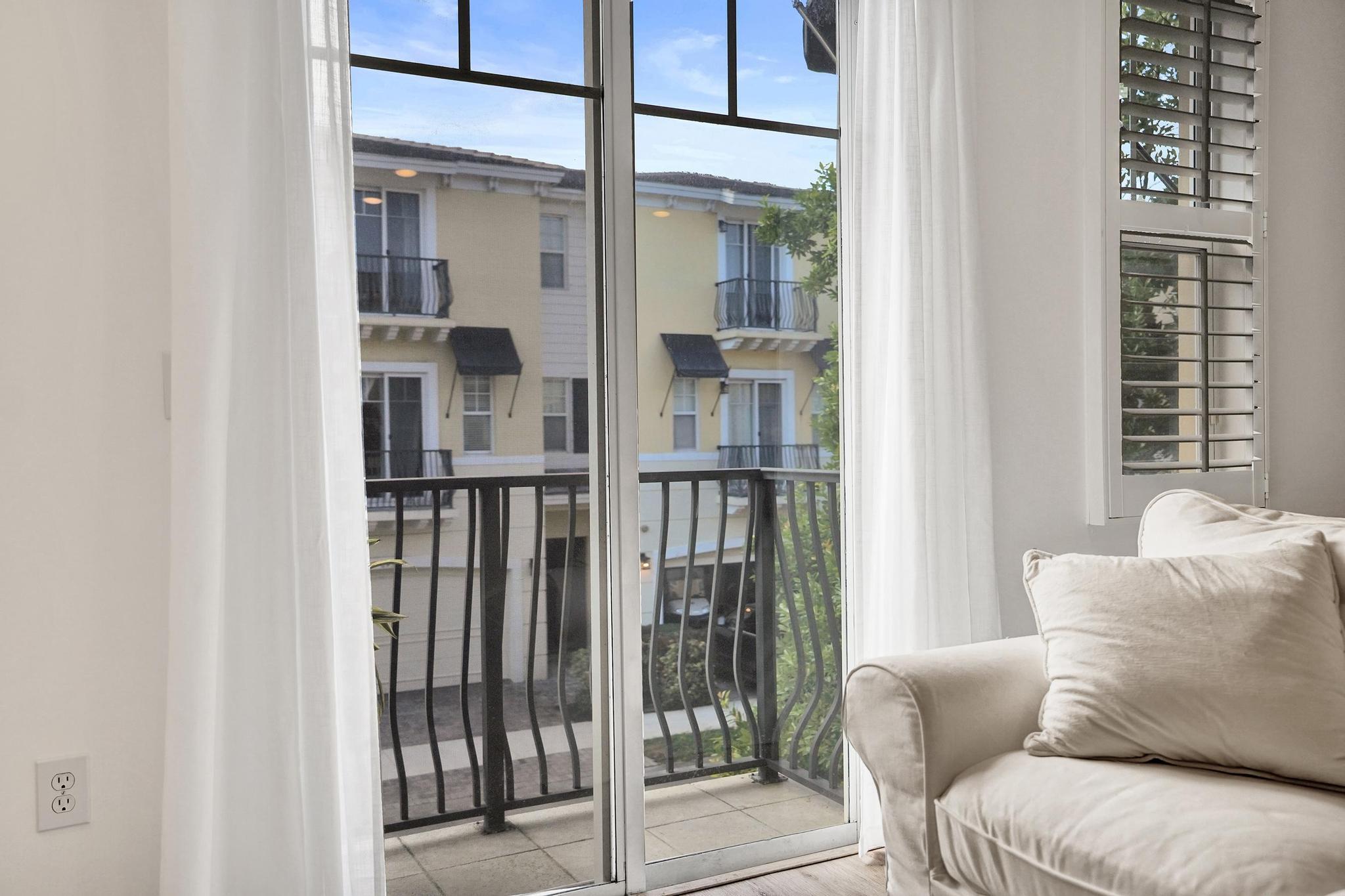 Vistazo at Boca Raton - Residential Lease