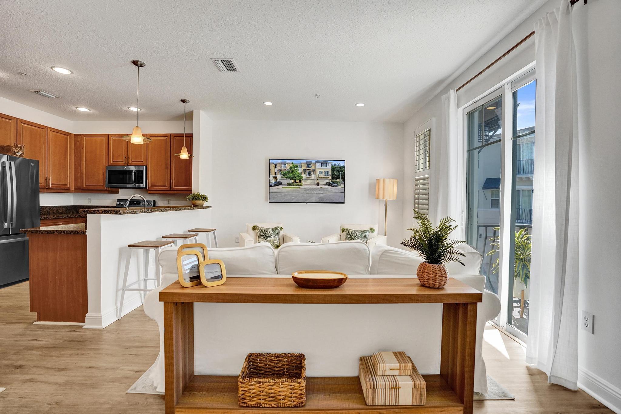 Vistazo at Boca Raton - Residential Lease