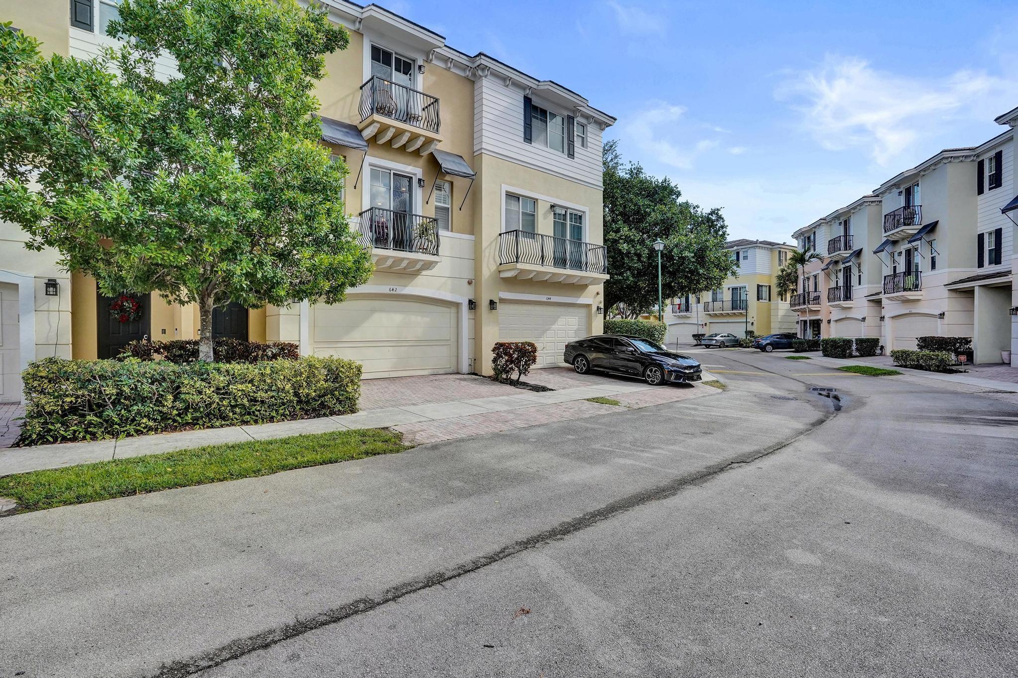 Vistazo at Boca Raton - Residential Lease