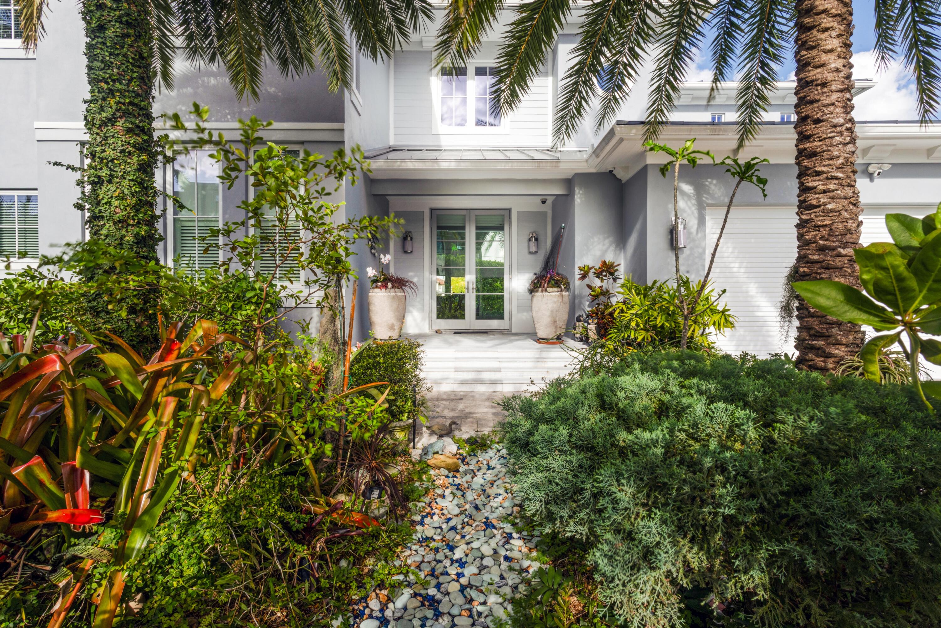 RIVIERA ISLES - Residential