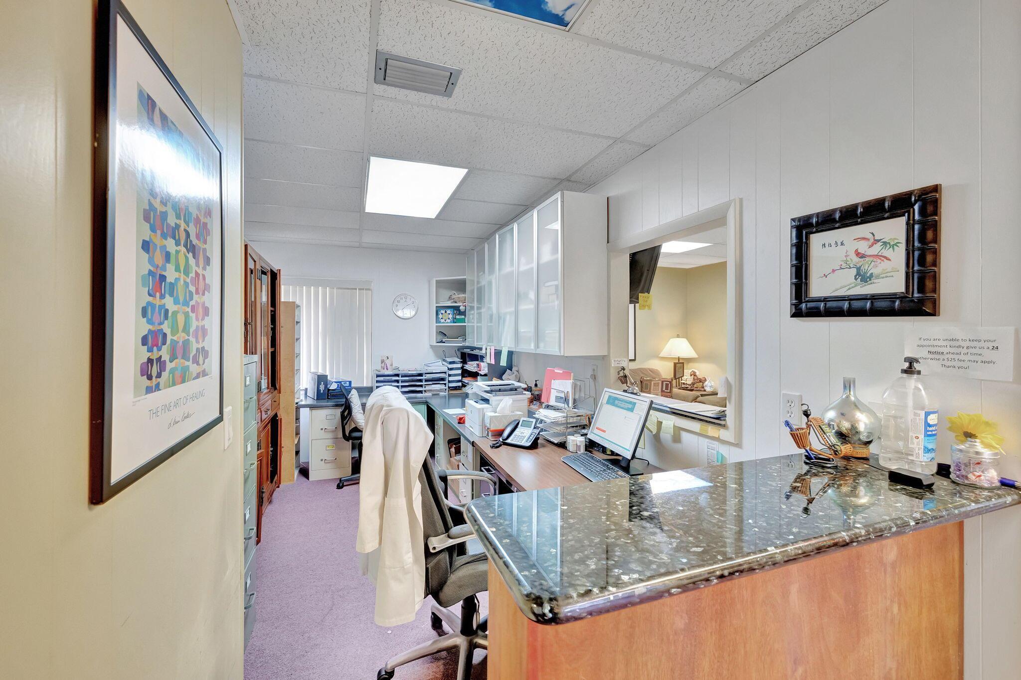 DOCTORS MEDICAL COMPLEX C - Commercial Lease