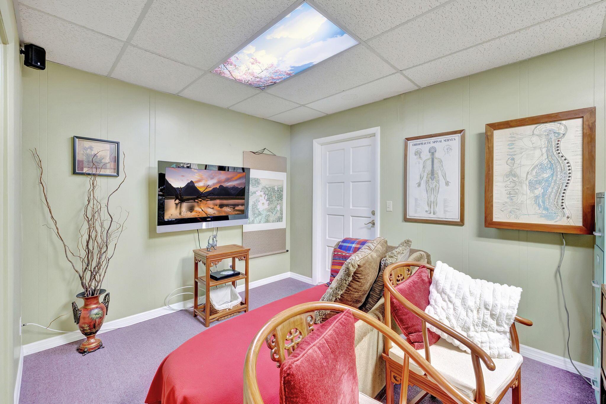 DOCTORS MEDICAL COMPLEX C - Commercial Lease