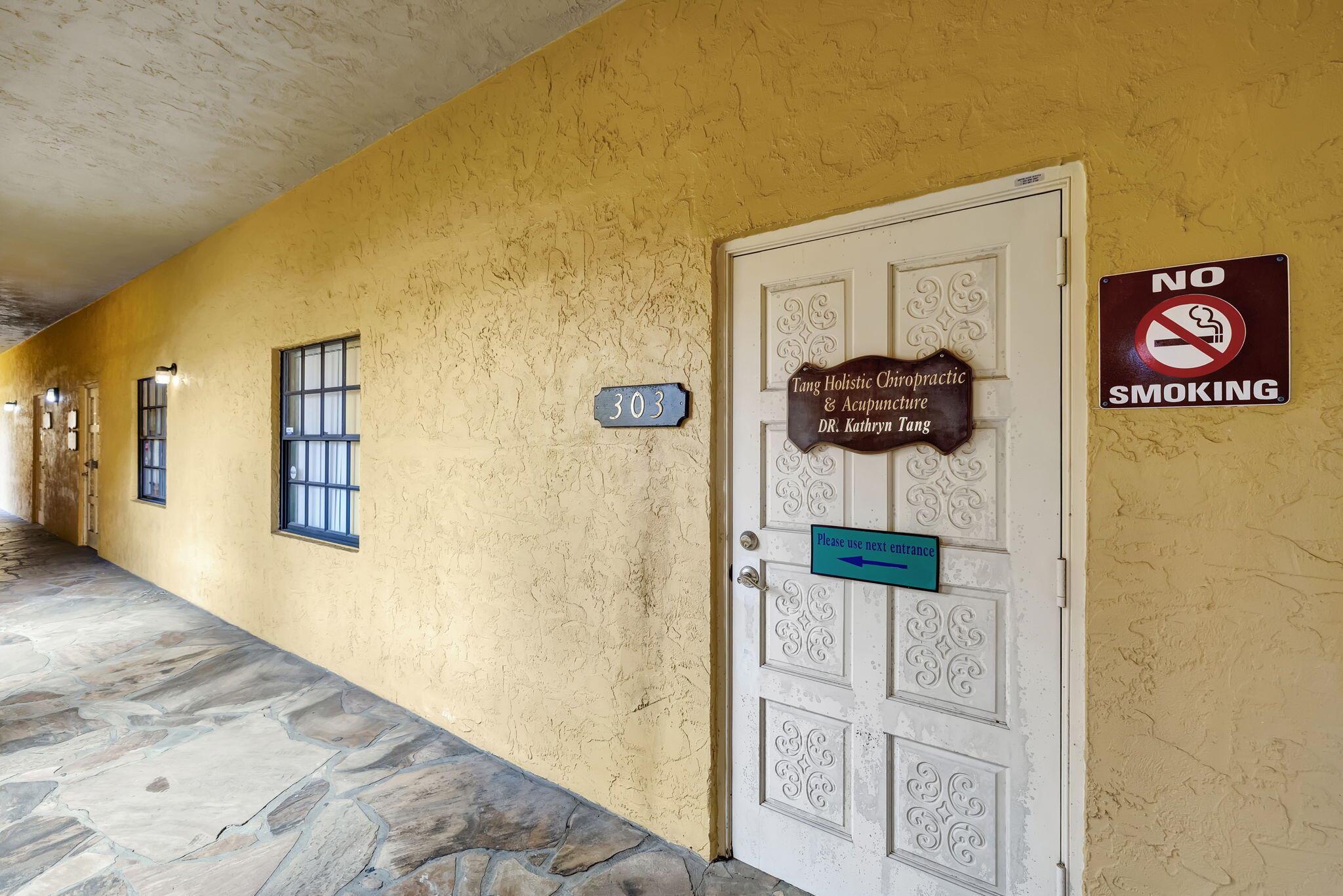 DOCTORS MEDICAL COMPLEX C - Commercial Lease