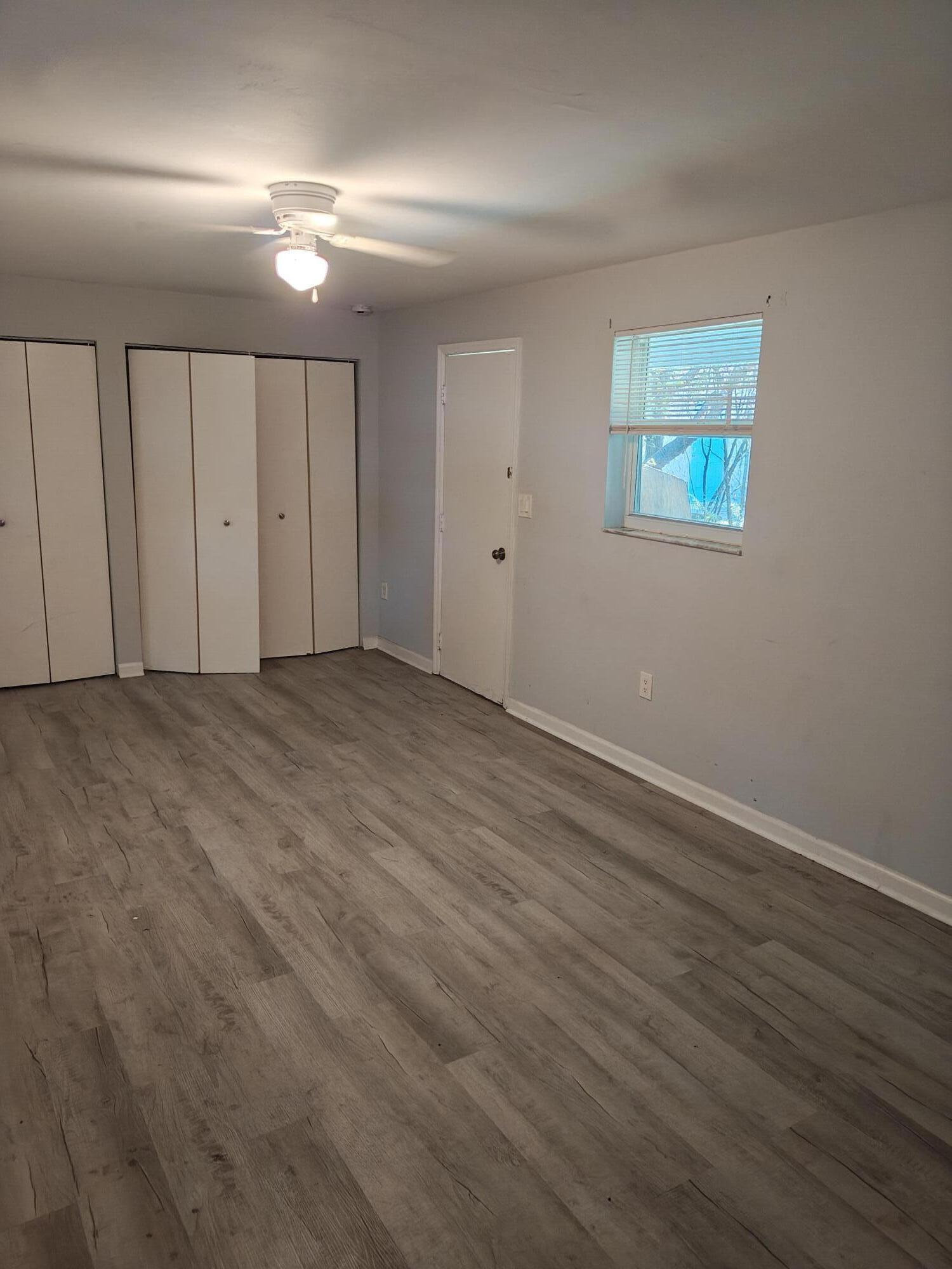 HOLLYWOOD LITTLE RANCHES - Residential Lease