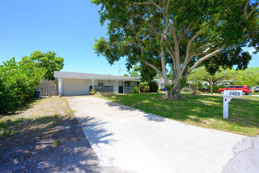 1455 NE Silver Maple Way