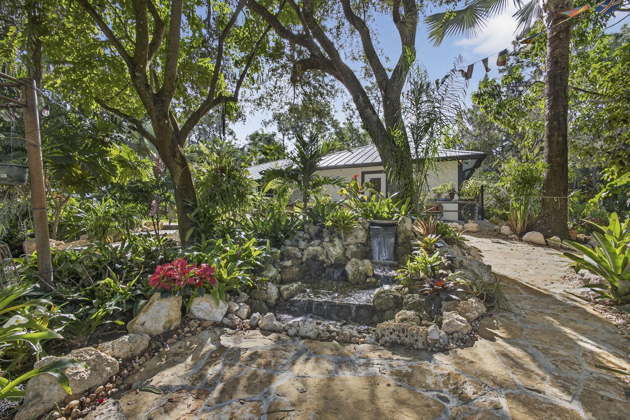 LOXAHATCHEE ACREAGE - Residential