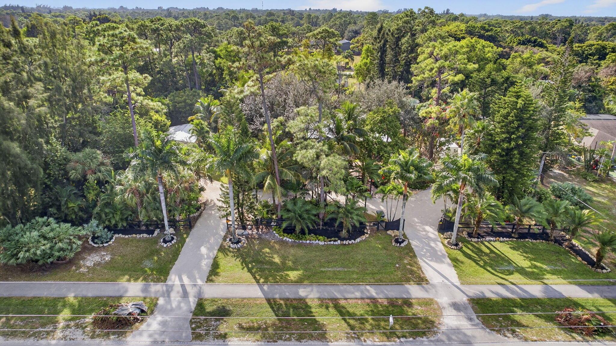 LOXAHATCHEE ACREAGE - Residential