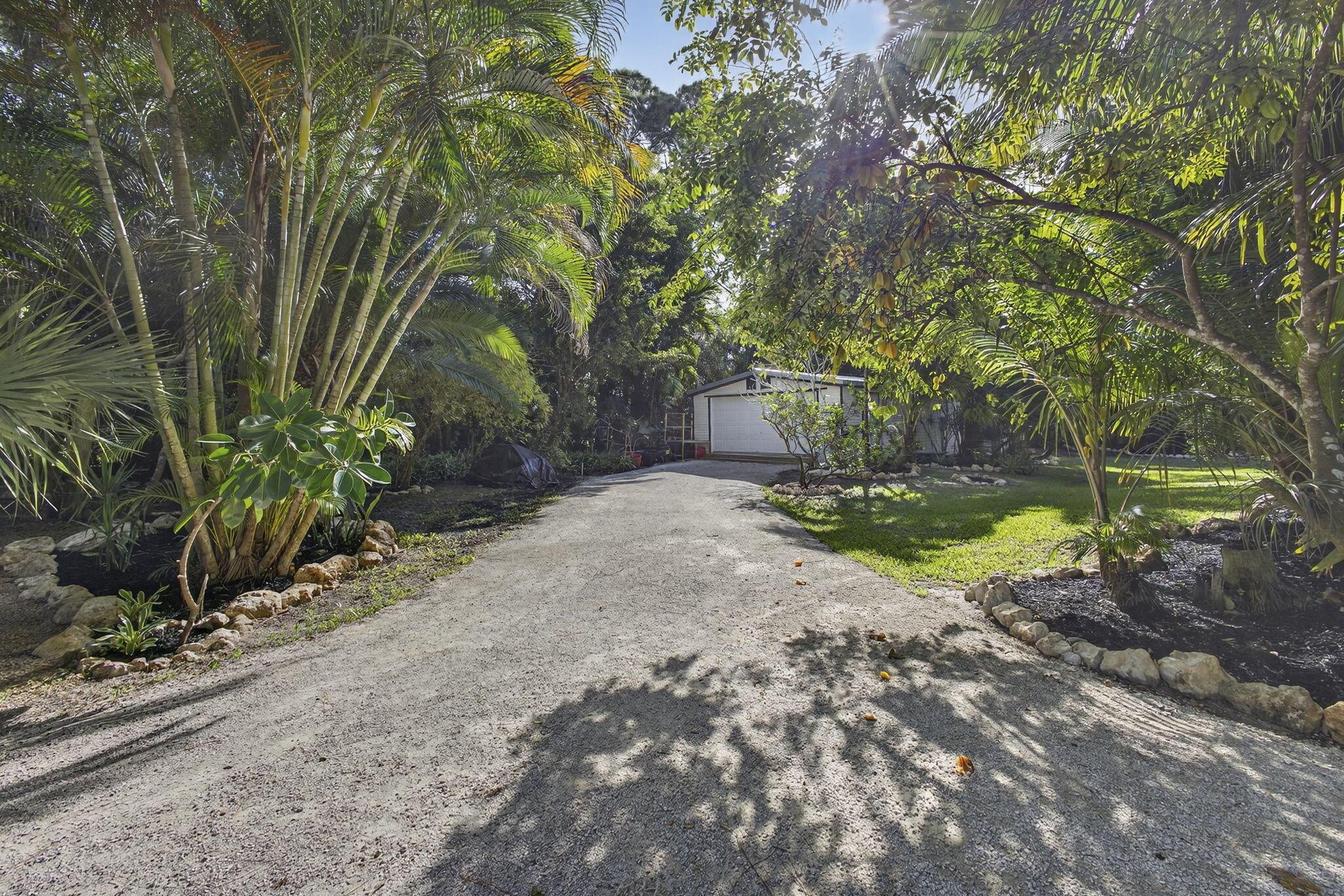 LOXAHATCHEE ACREAGE - Residential