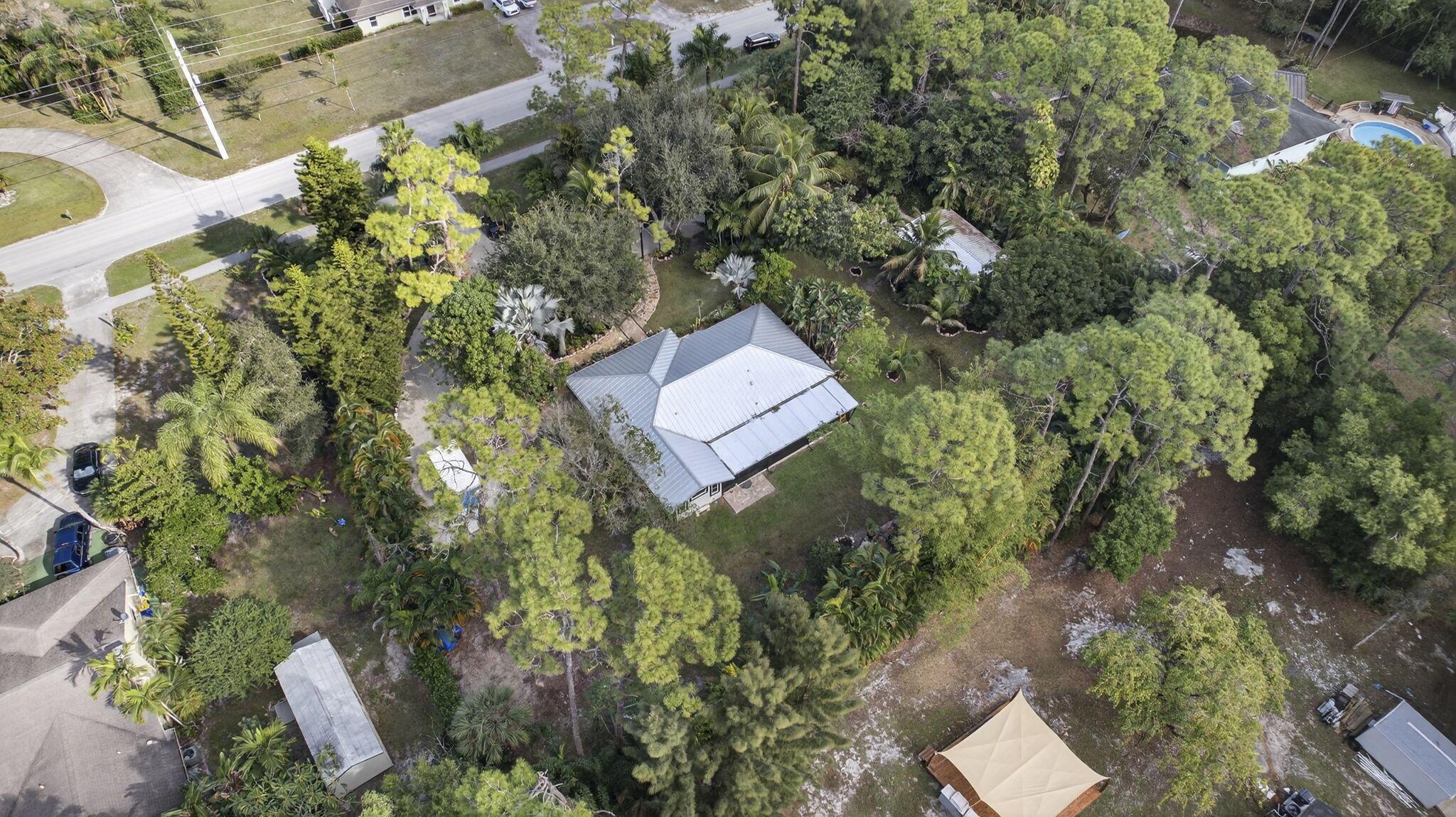 LOXAHATCHEE ACREAGE - Residential