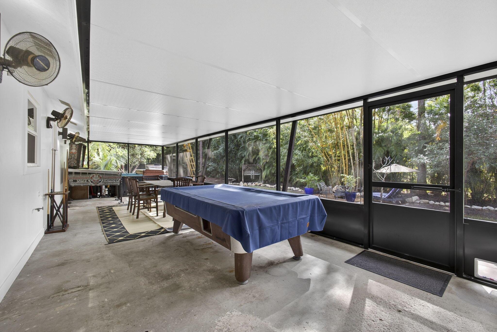 LOXAHATCHEE ACREAGE - Residential