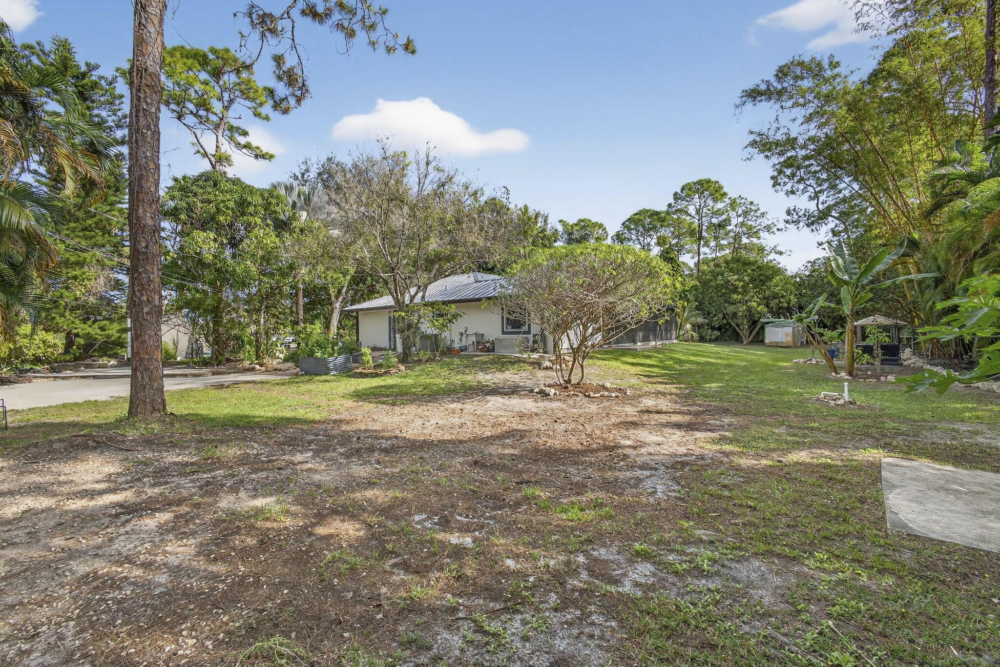 LOXAHATCHEE ACREAGE - Residential