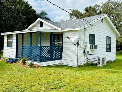 A home in Okeechobee