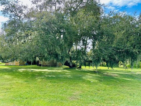 A home in Okeechobee