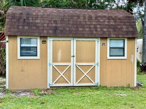 A home in Okeechobee