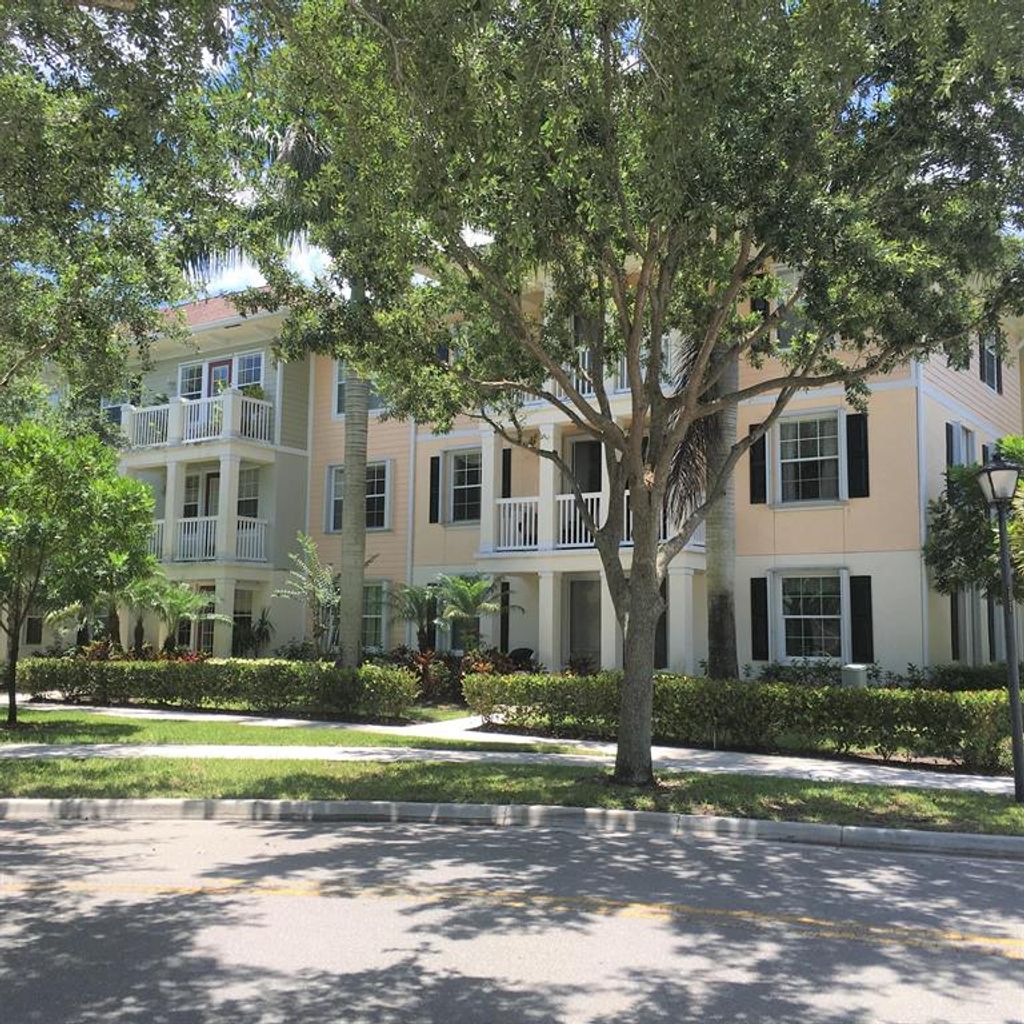 Photo of 275 Murcia Drive #304, Jupiter, FL 33458 (MLS # R10720514)