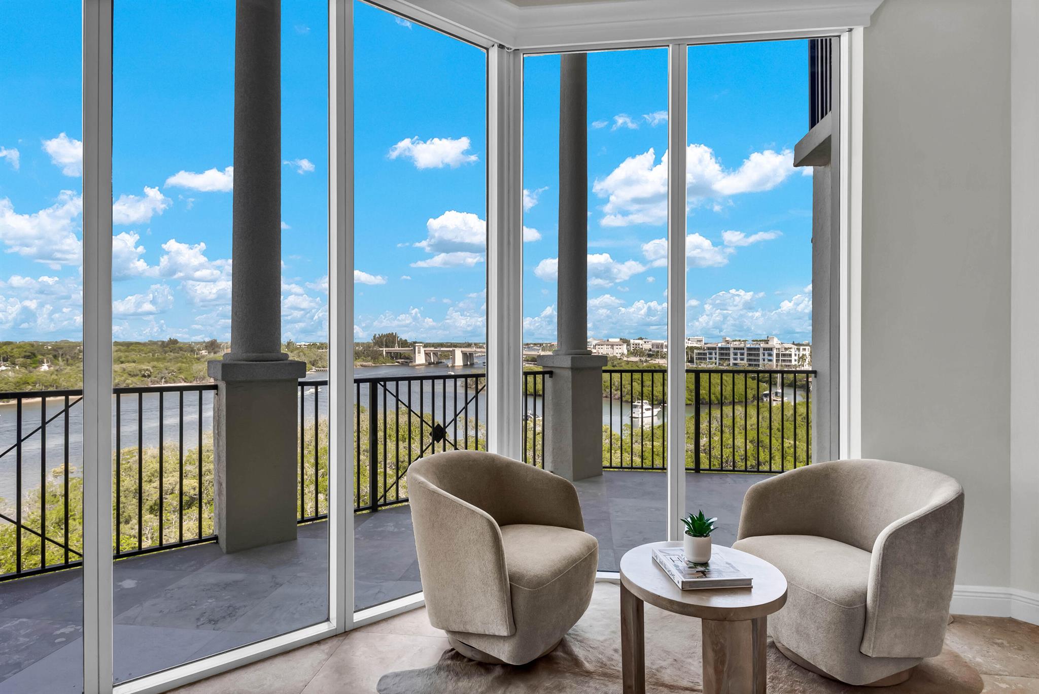 POINTE AT JUPITER YACHT C - Residential