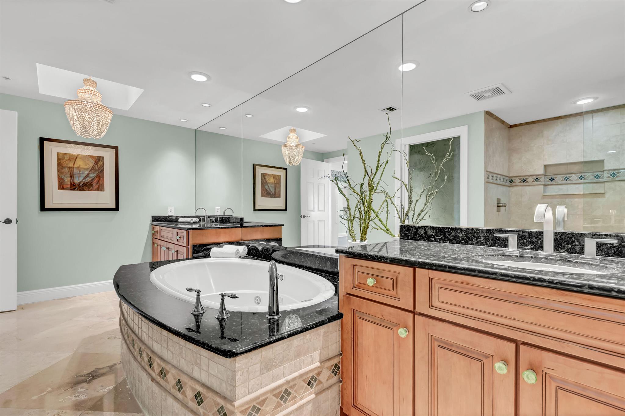 POINTE AT JUPITER YACHT C - Residential