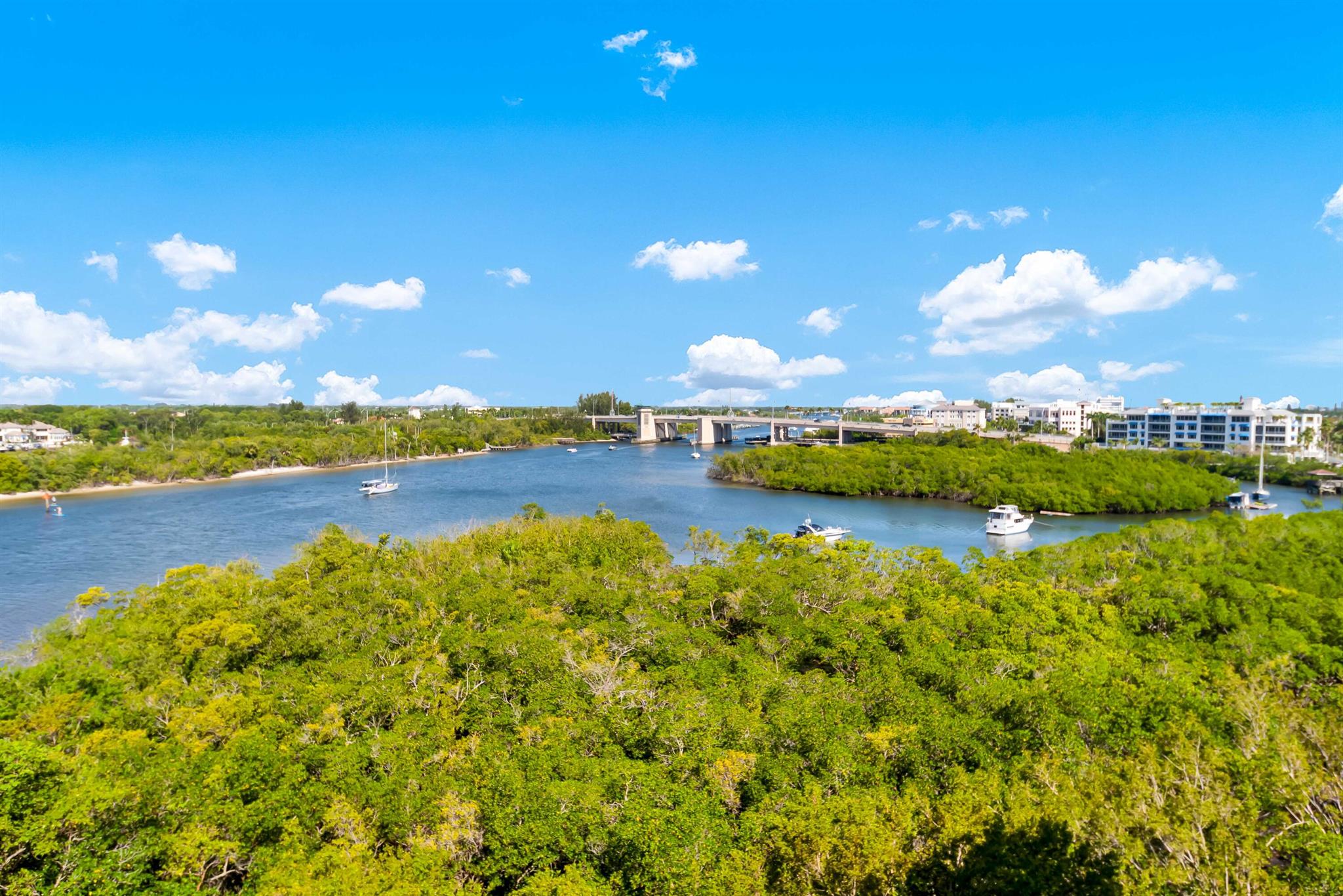 POINTE AT JUPITER YACHT C - Residential