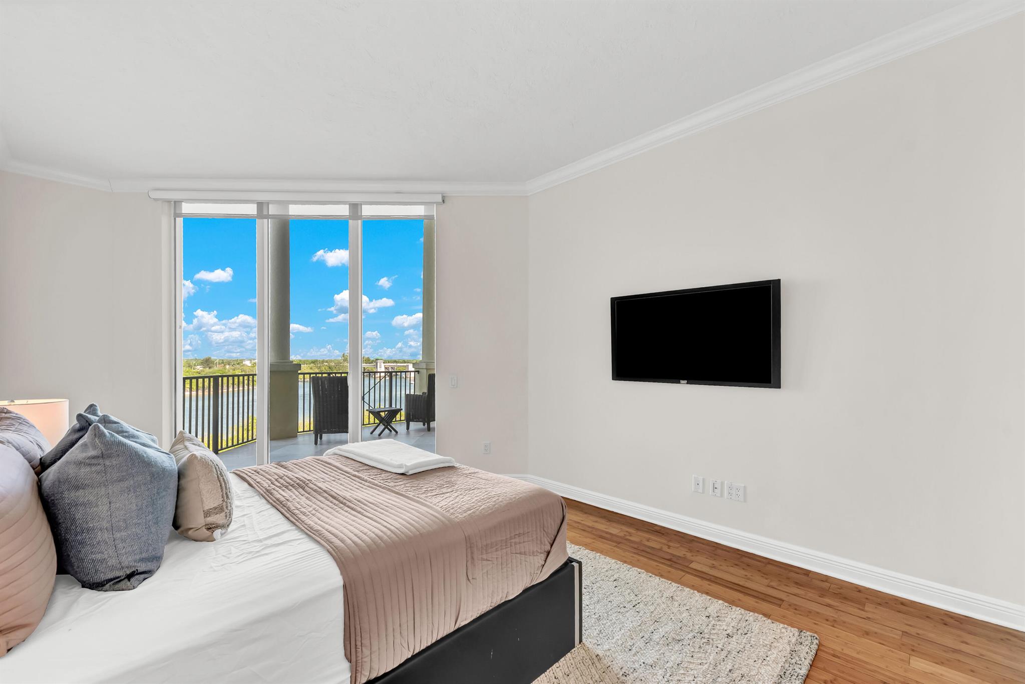 POINTE AT JUPITER YACHT C - Residential