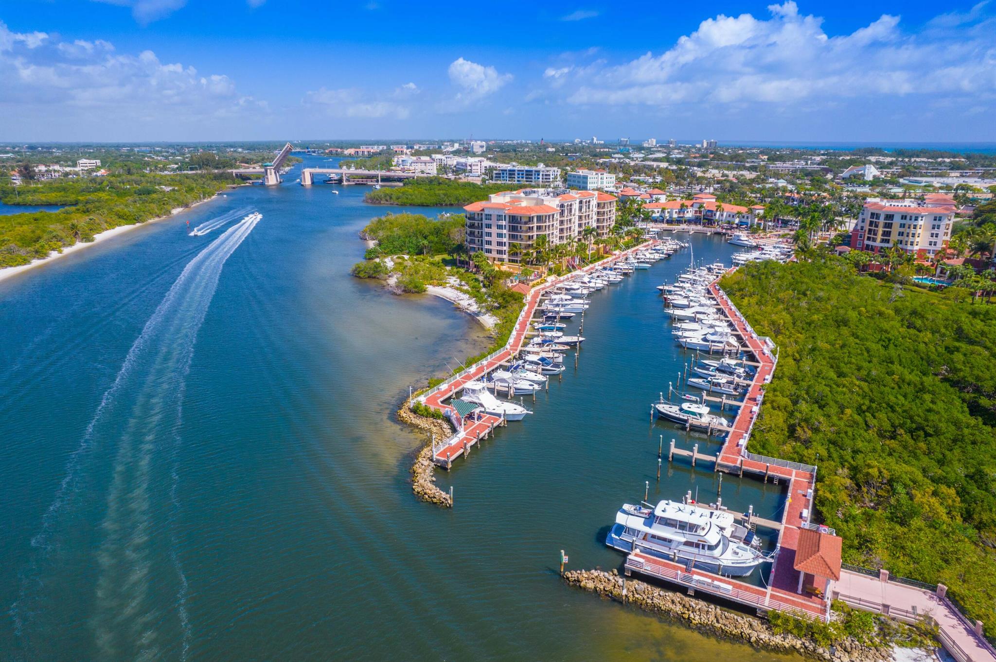 POINTE AT JUPITER YACHT C - Residential