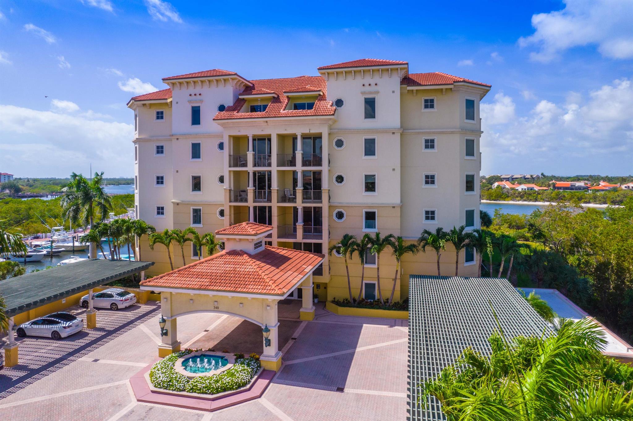 POINTE AT JUPITER YACHT C - Residential