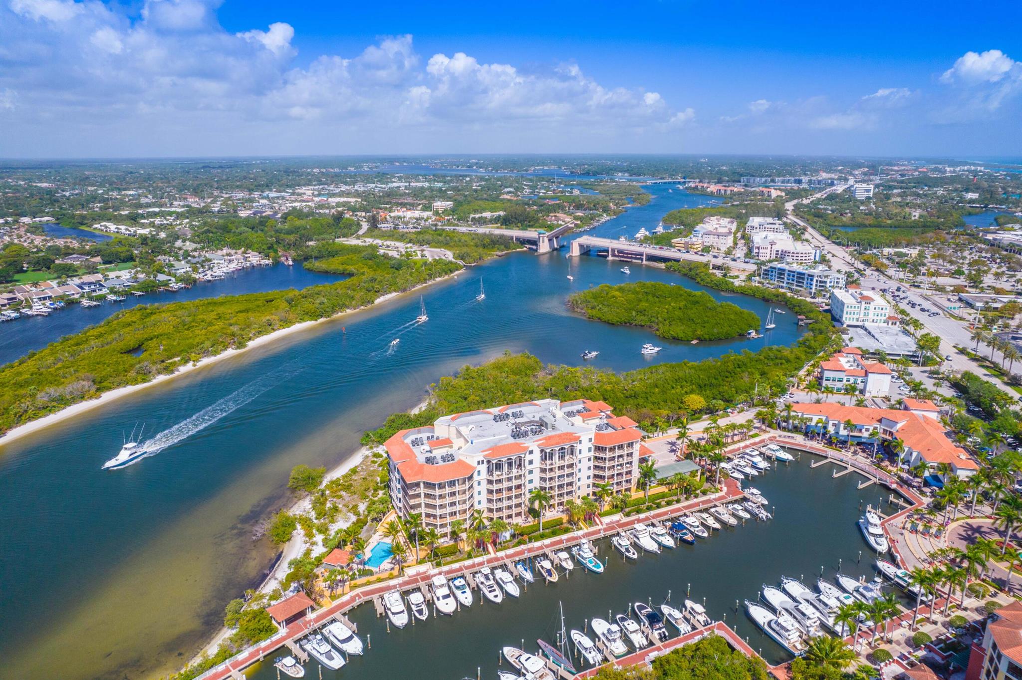 POINTE AT JUPITER YACHT C - Residential