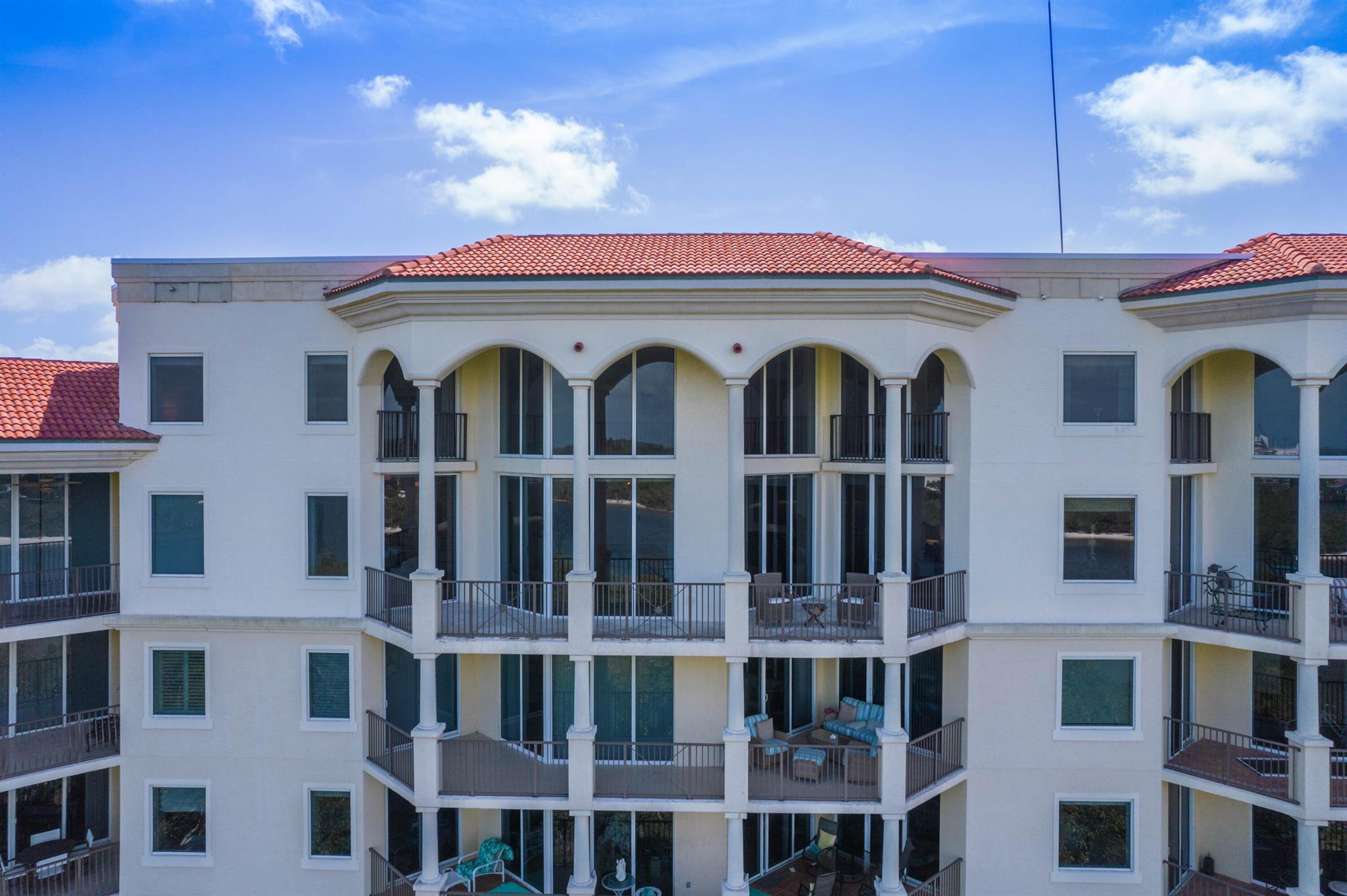 POINTE AT JUPITER YACHT C - Residential