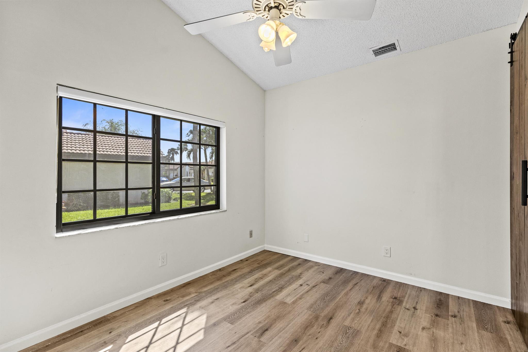 PARKWALK 4 - Residential