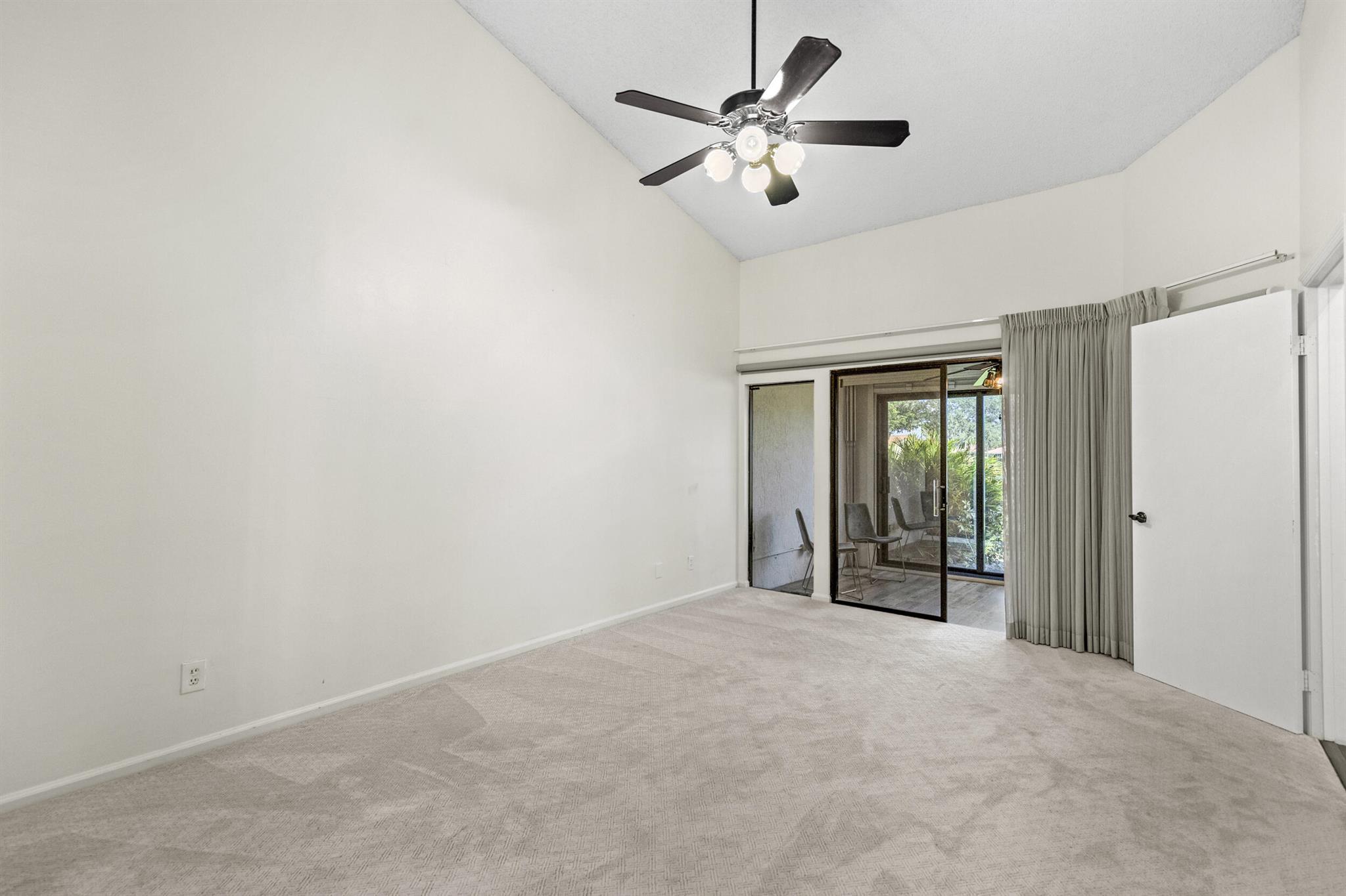 PARKWALK 4 - Residential