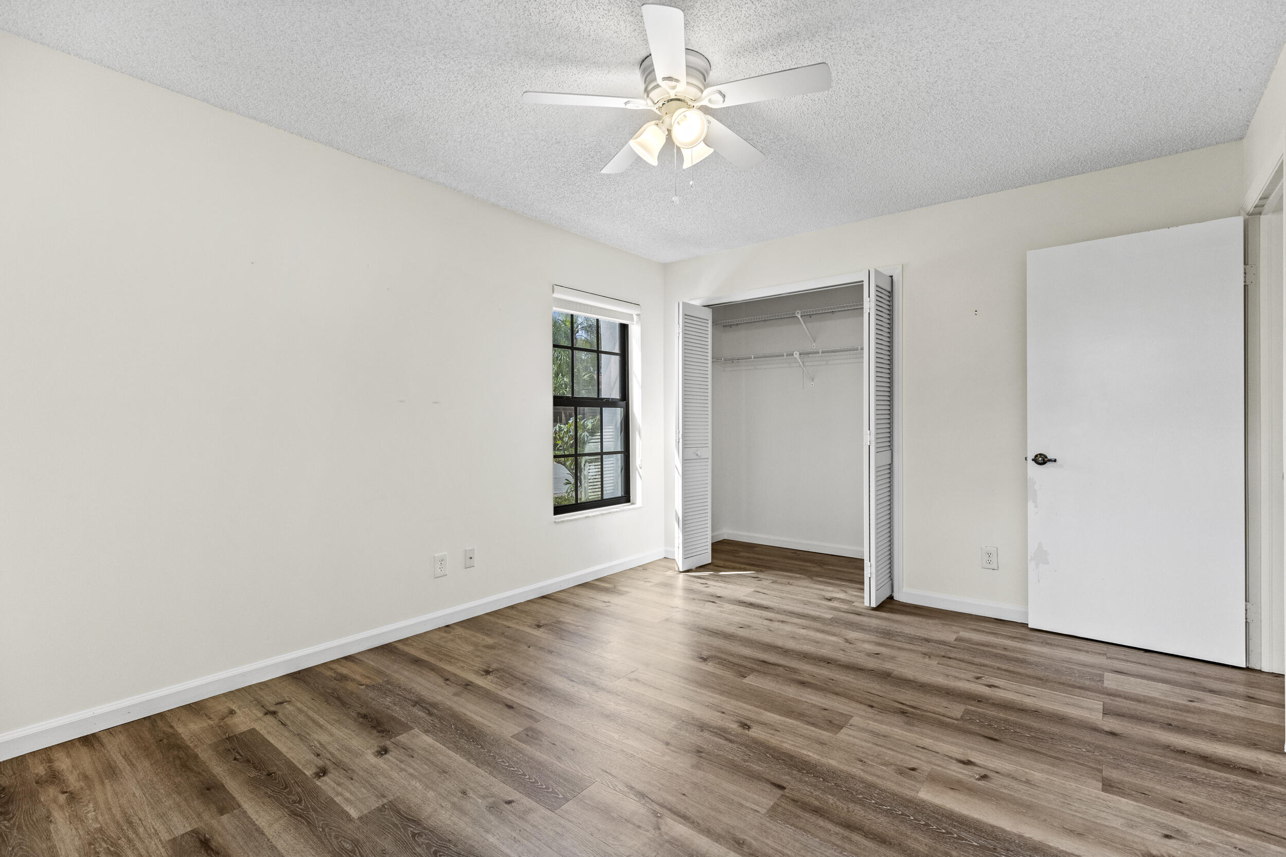 PARKWALK 4 - Residential